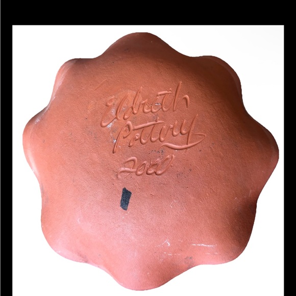 ELDRETH POTTERY VINTAGE
REDWARE DEER AND FLORAL PRINT WAVE EDGE DECORATIVE BOWL - Picture 2 of 5